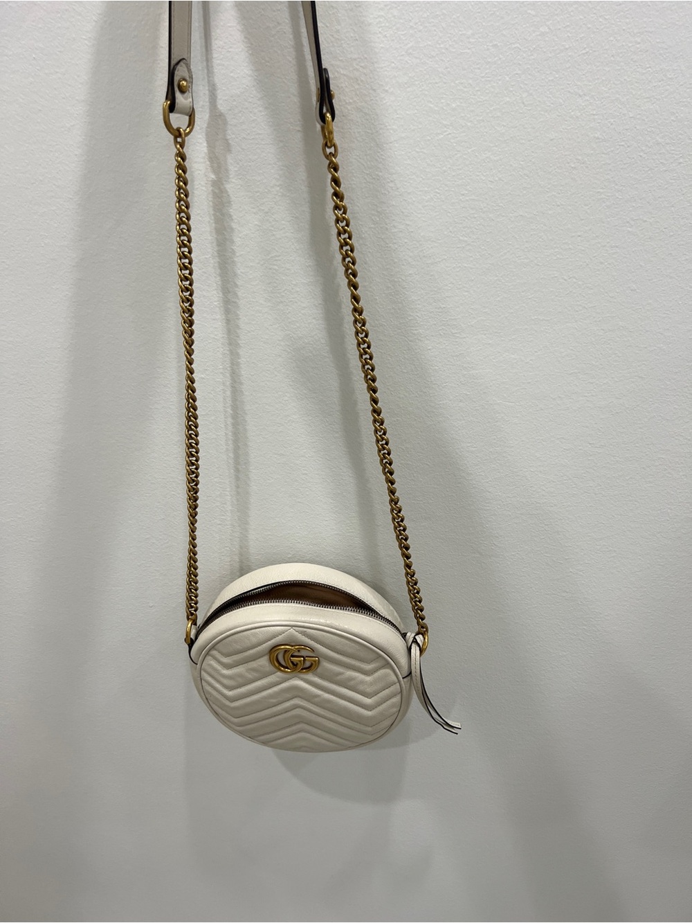 Gucci Cream Round GG Marmont Crossbody with Gold Hardware - Picture 6 of 6